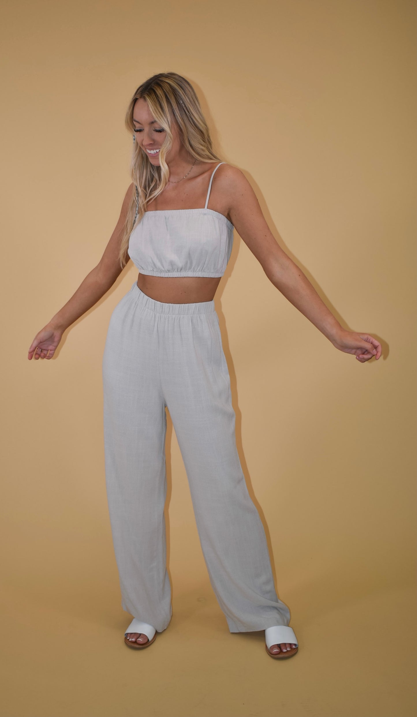 Ceramic Linen Blend Bubble Crop Top