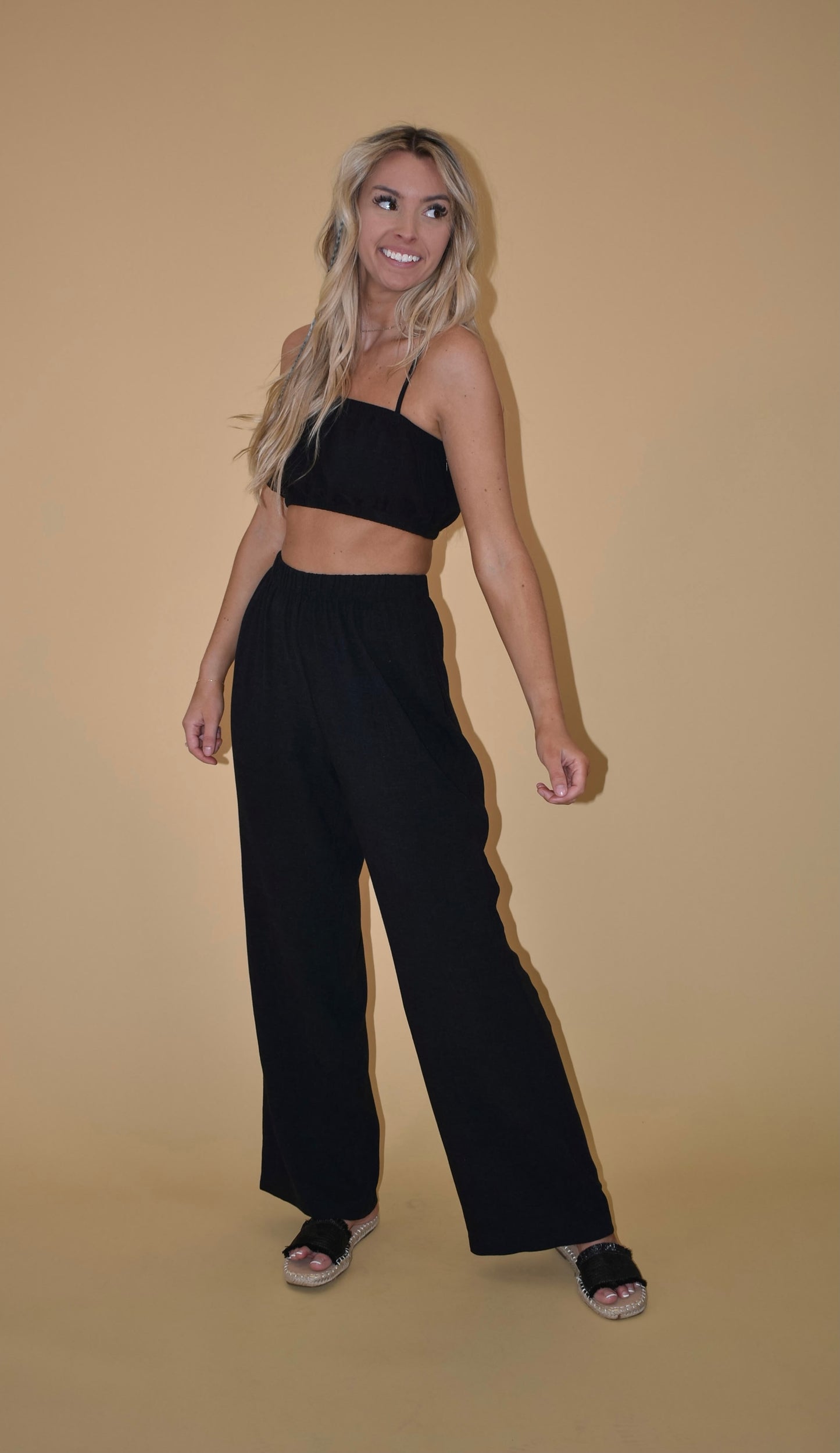 Black Linen Blend Bubble Crop Top